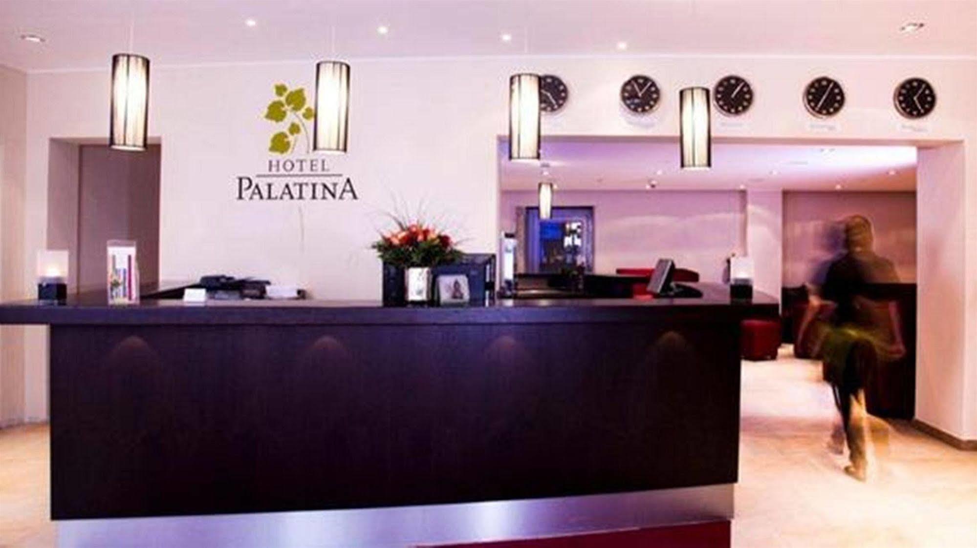 Hotel Palatina "Hotel-Restaurant" Neustadt an der Weinstraße Extérieur photo
